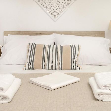 Sand Rooms To Let Неа Рода Екстериор снимка