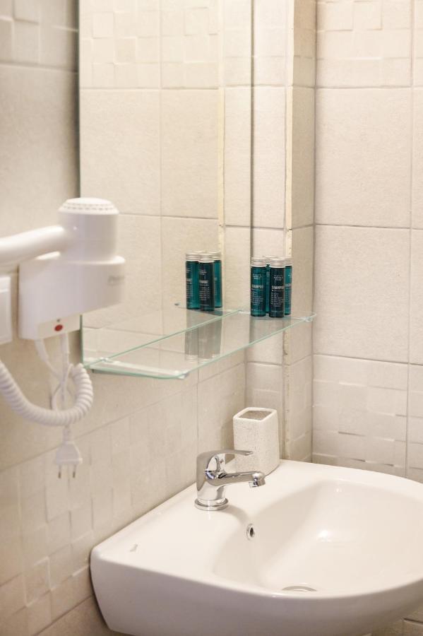Sand Rooms To Let Неа Рода Екстериор снимка